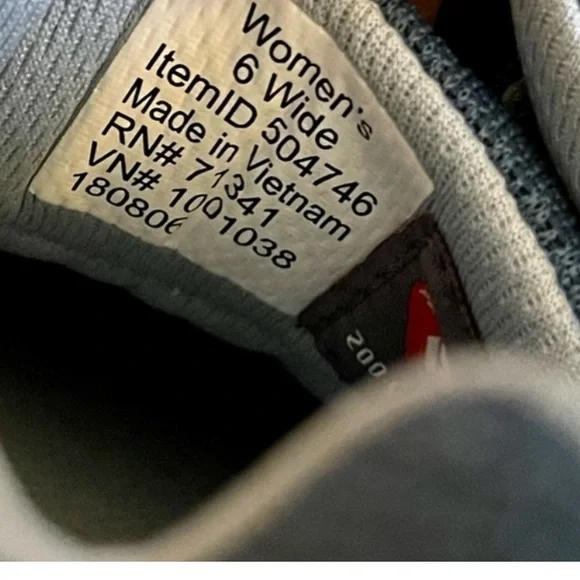 LL Bean Sneakers NWT - Picture 3 of 4